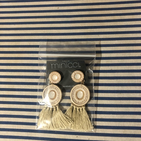 Cream/neutral tassel earrings - Picture 2 of 4